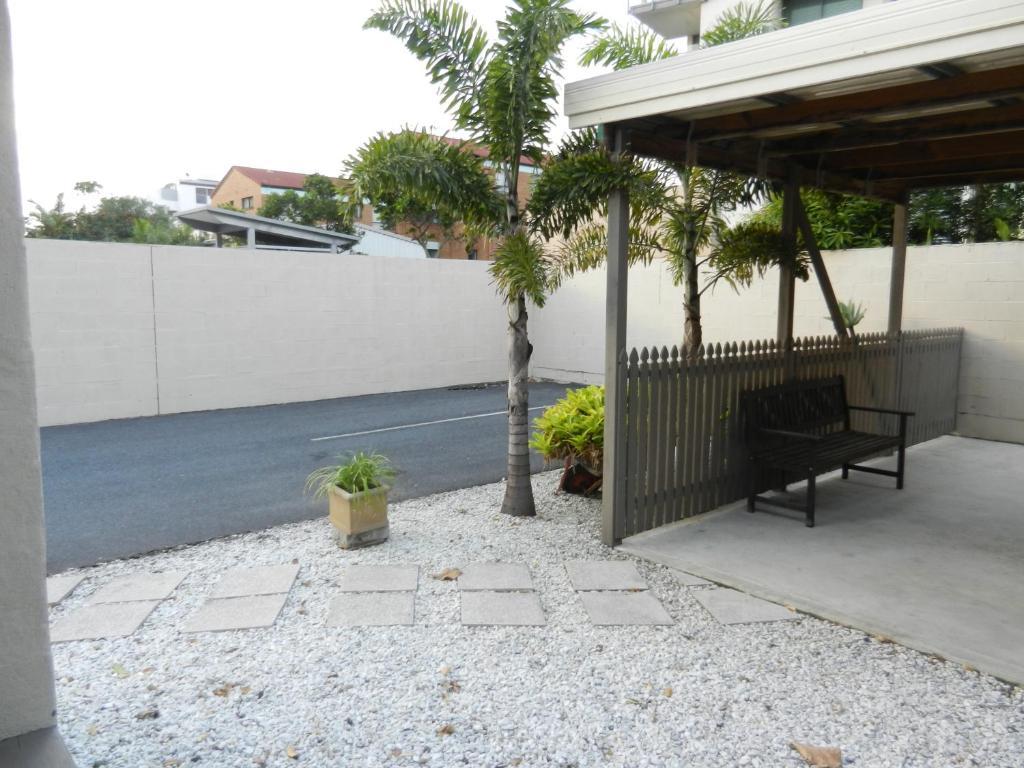 Golden Shores Motel Bilinga Bagian luar foto