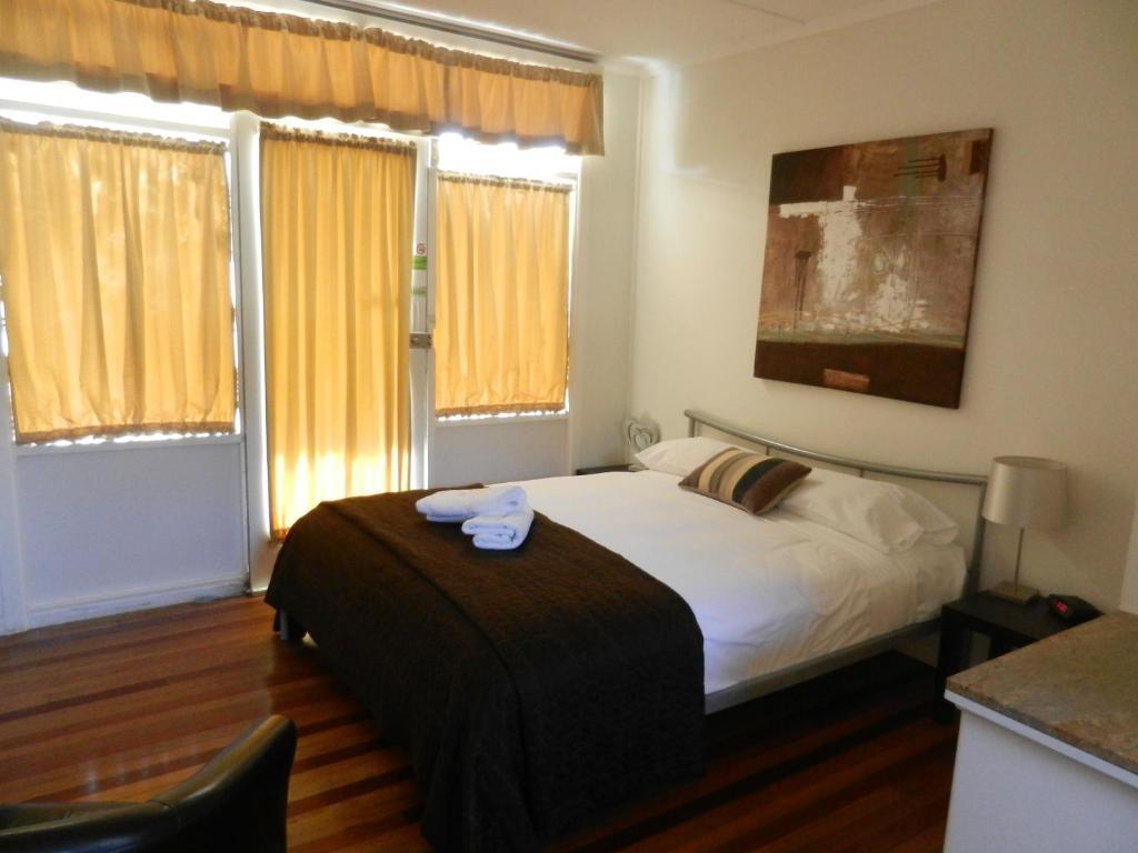 Golden Shores Motel Bilinga Bagian luar foto